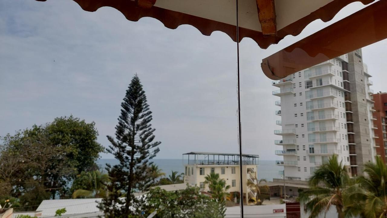 Hotel Voyager Manta Eksteriør billede