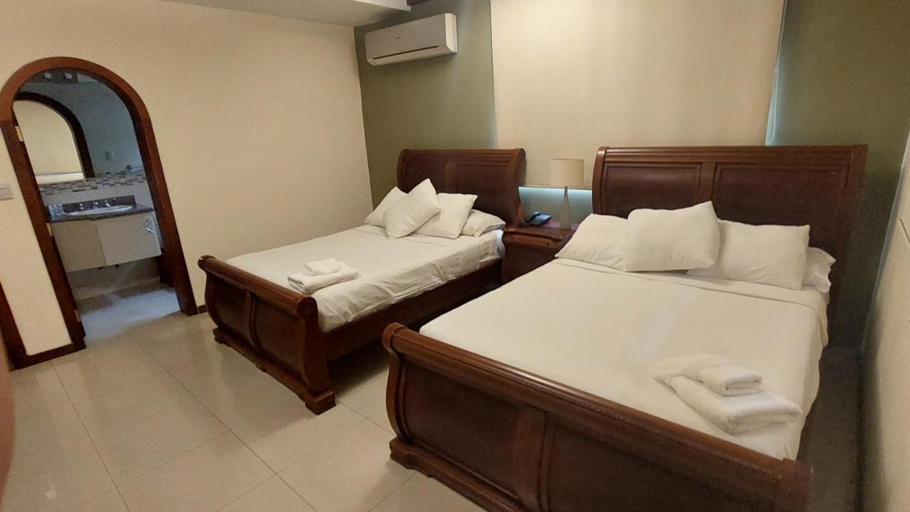 Hotel Voyager Manta Eksteriør billede