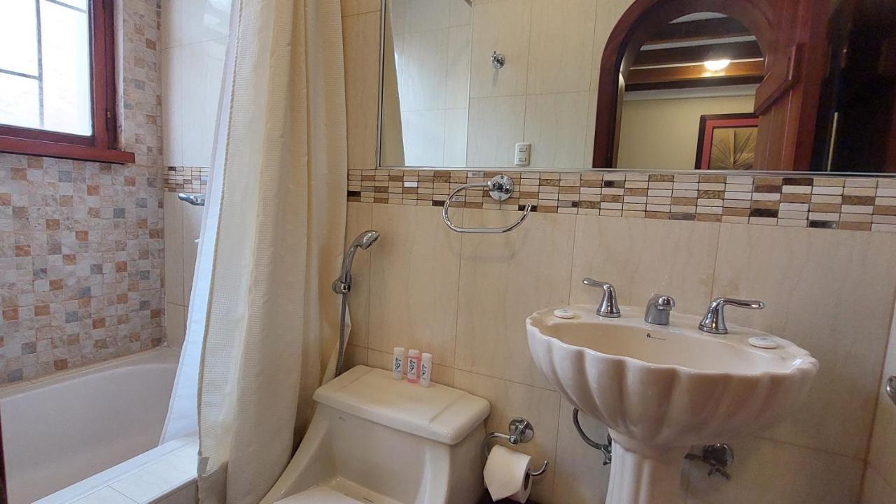 Hotel Voyager Manta Eksteriør billede