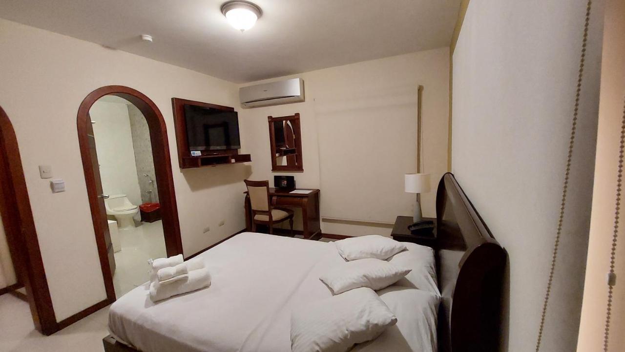 Hotel Voyager Manta Eksteriør billede